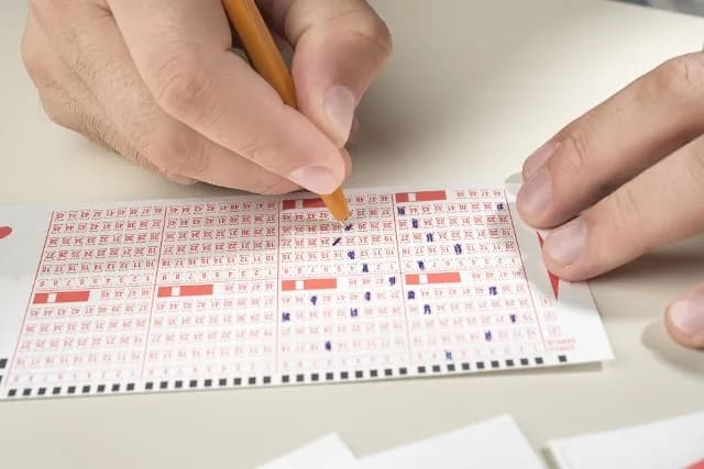 Ile idzie przelew z Lotto online? Sprawdź czas wypłaty wygranej